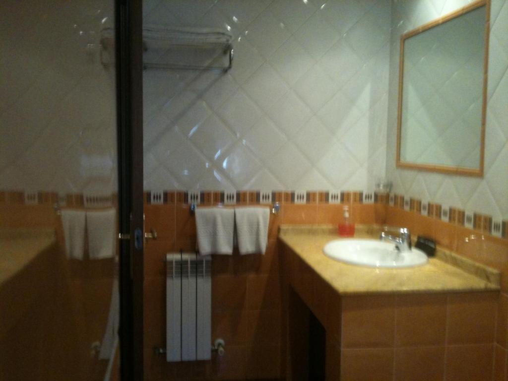 Hotel El Balcon Αβιλές Εξωτερικό φωτογραφία